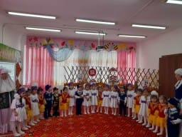 "Қош келдің,Әз Наурыз" ортаңғы топ тәрбиешілері Турманова Гүлнар, Намбаева Айнұр
